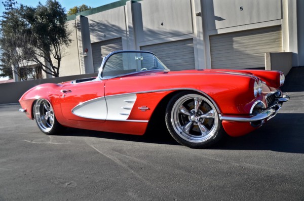 1961 chevrolet corvette c1