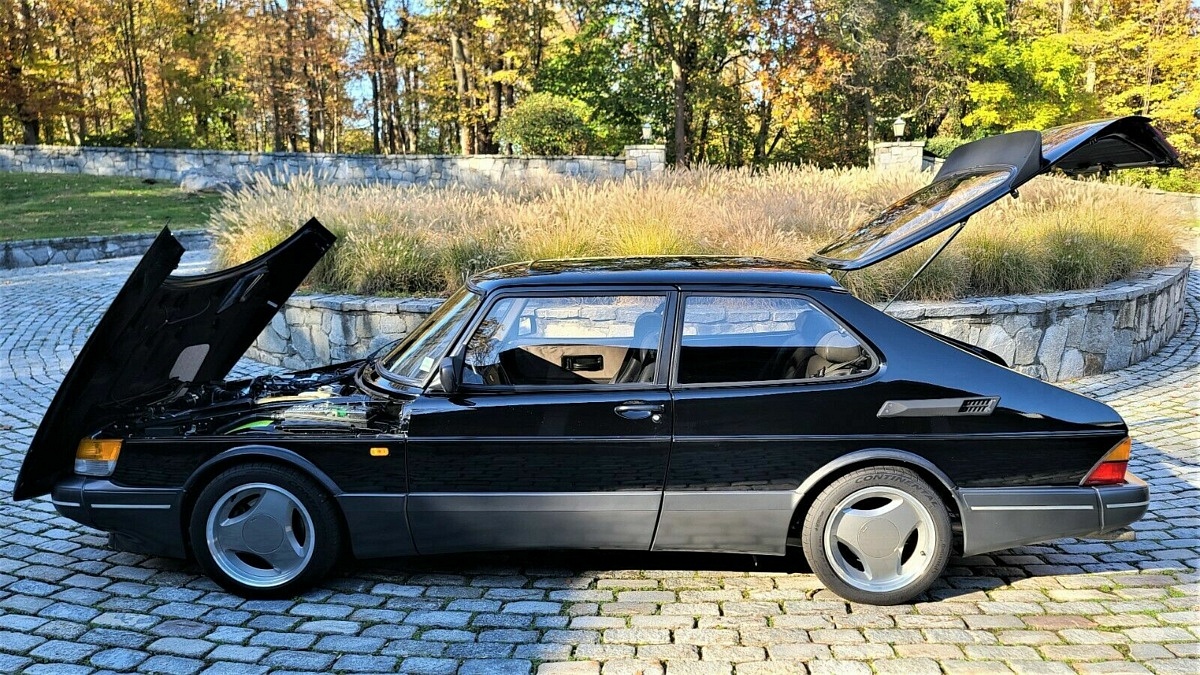 Rust Free 1988 Saab 900 SPG Turbo Is A Holy Grail Performance Machine