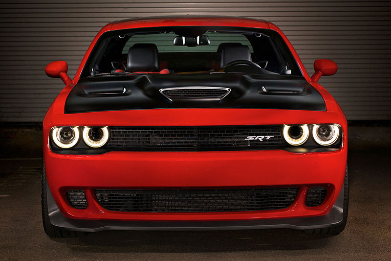 Dodge Challenger Hellcat ангельские глазки