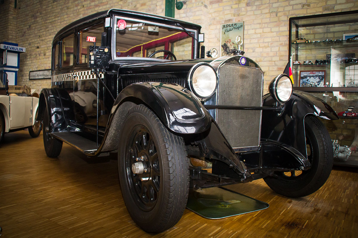 1927 Dodge berline 4 portes