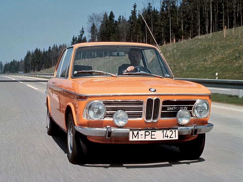 Первые модели бмв фото The BMW 2002 and the Birth of the Ultimate Driving Machine - eBay Motors Blog