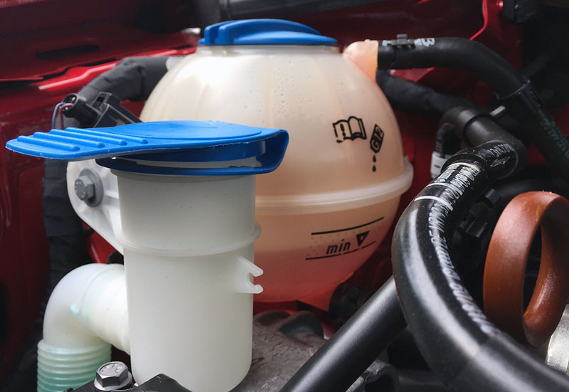 Coolant expansion tank