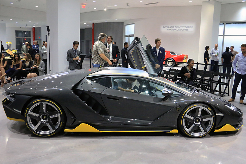 Lamborghini's Most Powerful Road Car Makes US Debut - eBay Motors Blog