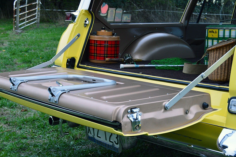 The Wagonaire’s tailgate, with a big handle so owners didn’t have to stoop, was also unique. 