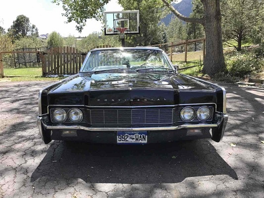 Three Stylish ’67 Lincoln Continental Convertibles on eBay - eBay ...