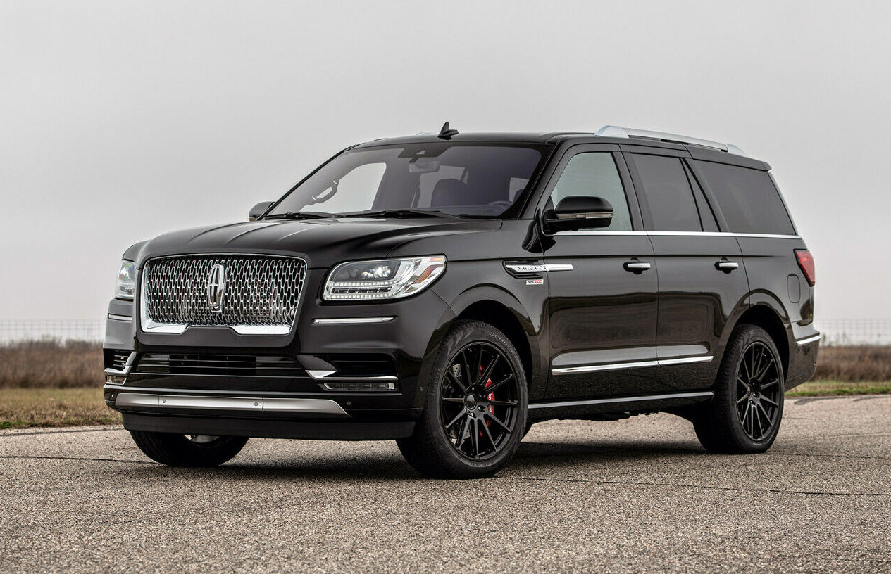 Everybody likes SUVs these days. Why not the president? This 2020 600-hp Lincoln Navigator Black Label Hennessey Package is for sale on eBay.