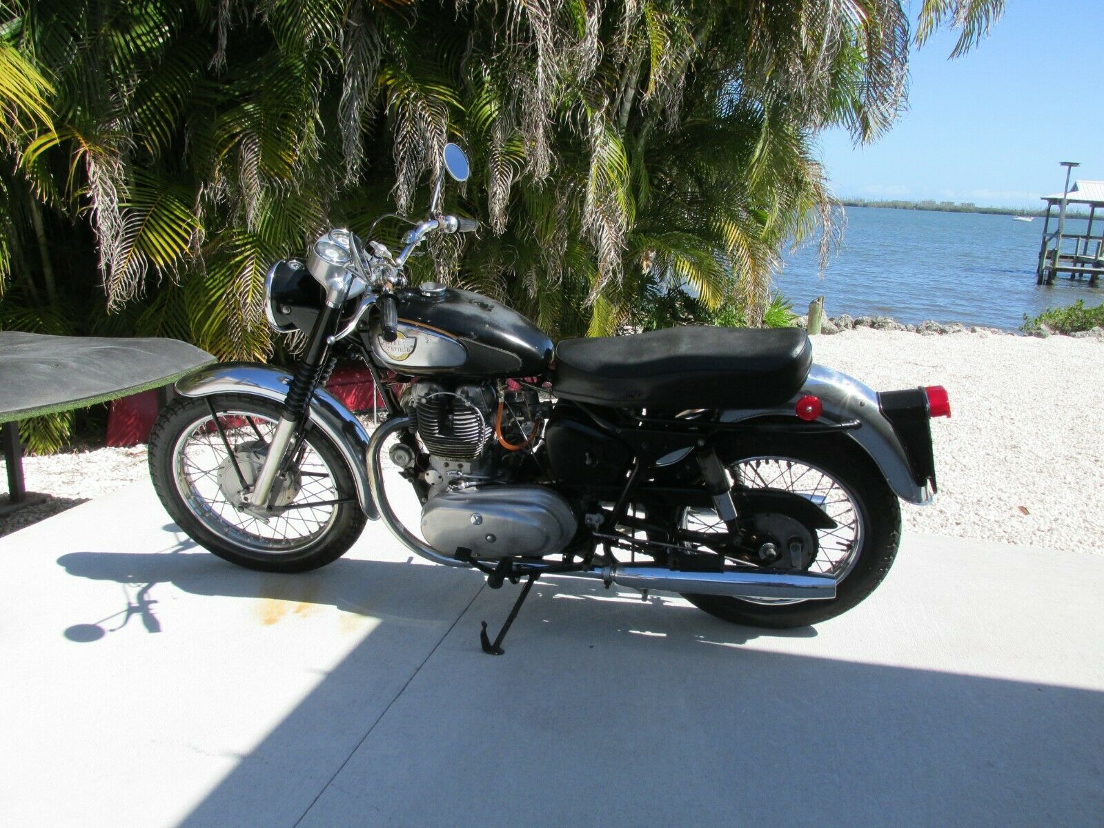 Royal enfield interceptor old for deals sale