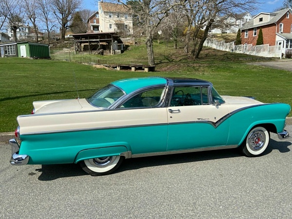 ’55 Ford Crown Vic and Its Revolutionary Transparent Top - eBay Motors Blog