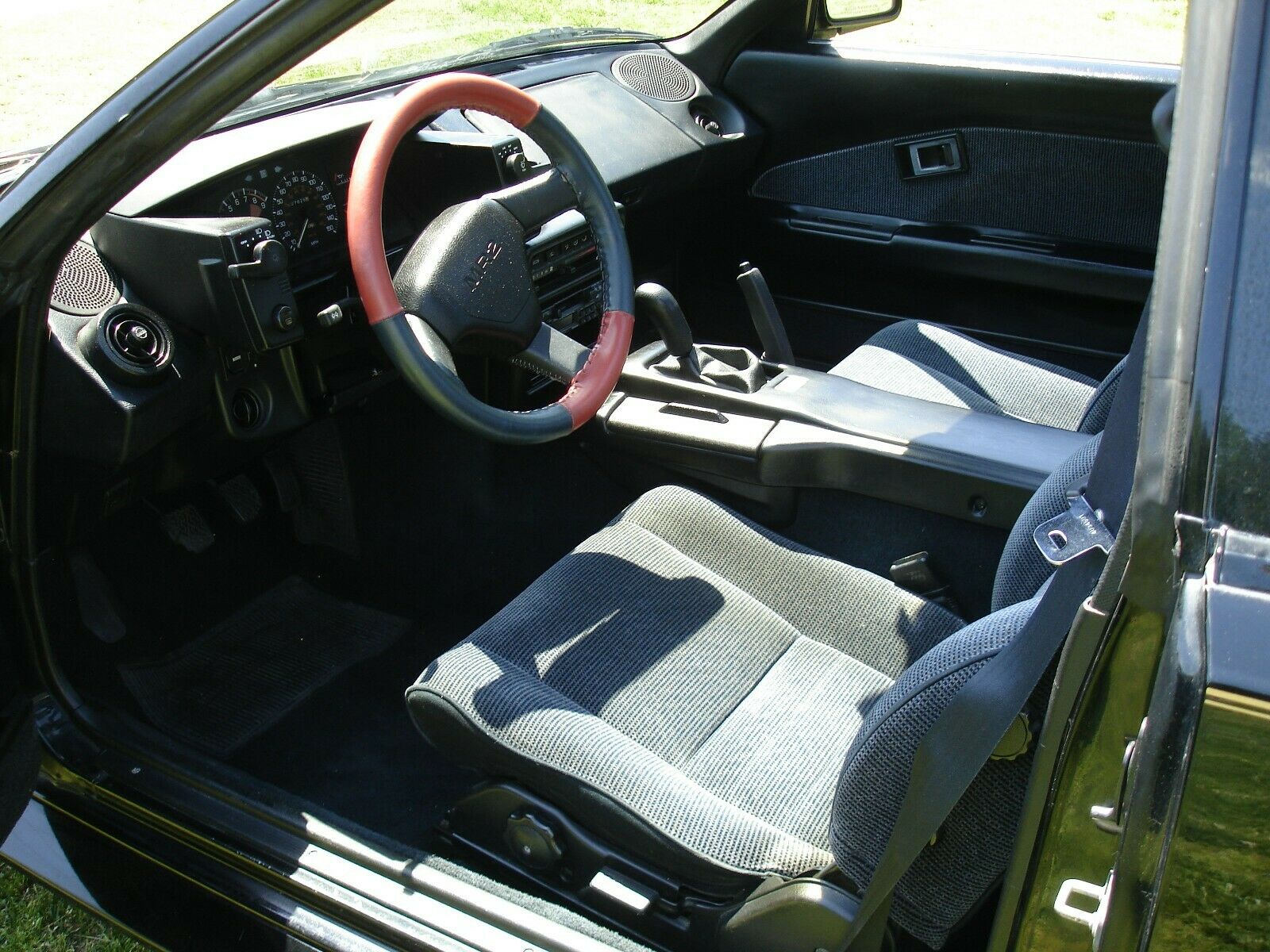 1991 toyota mr2 interior