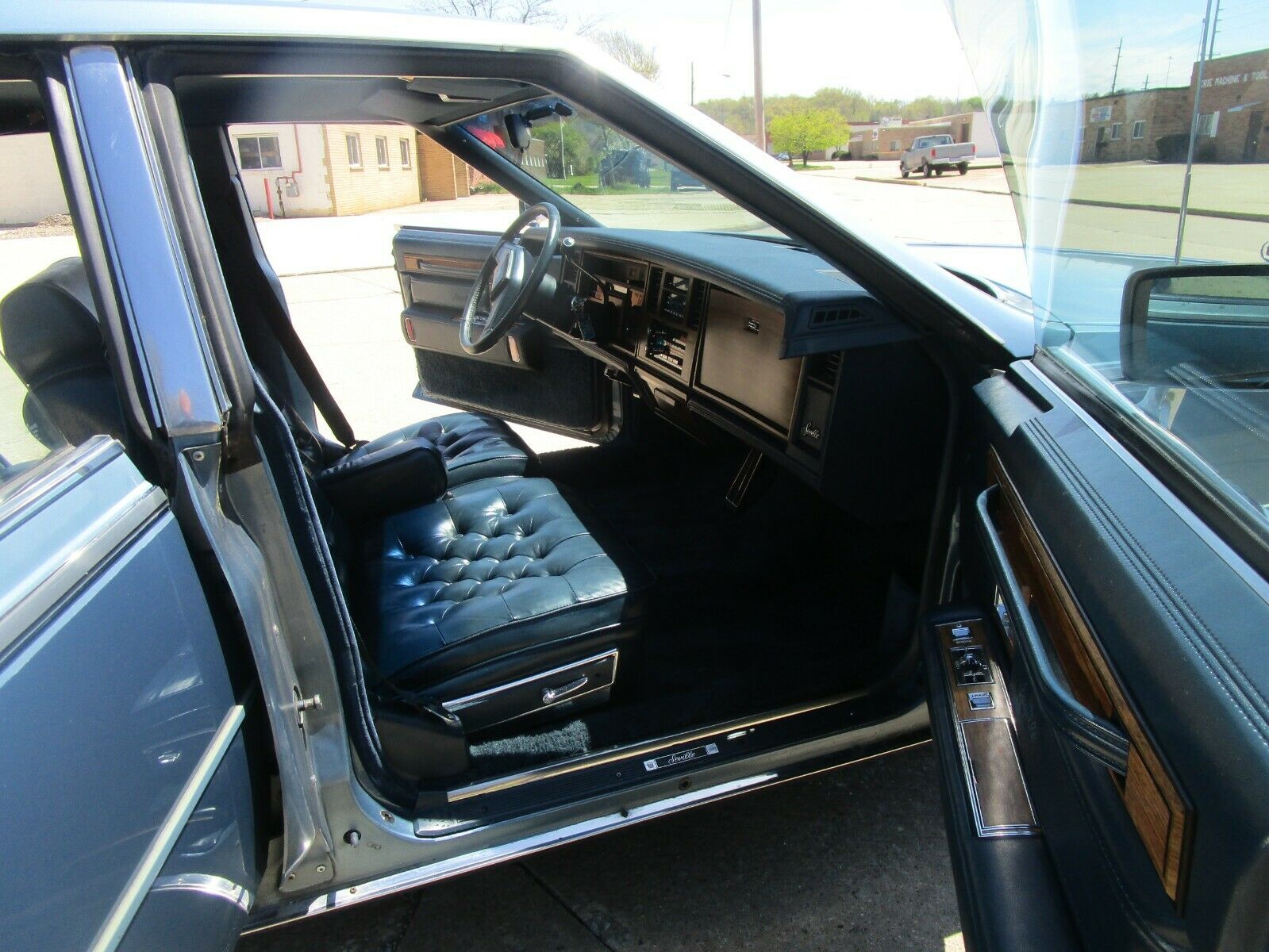 The ‘85 Second Generation Cadillac Seville Bustleback Ebay Motors Blog