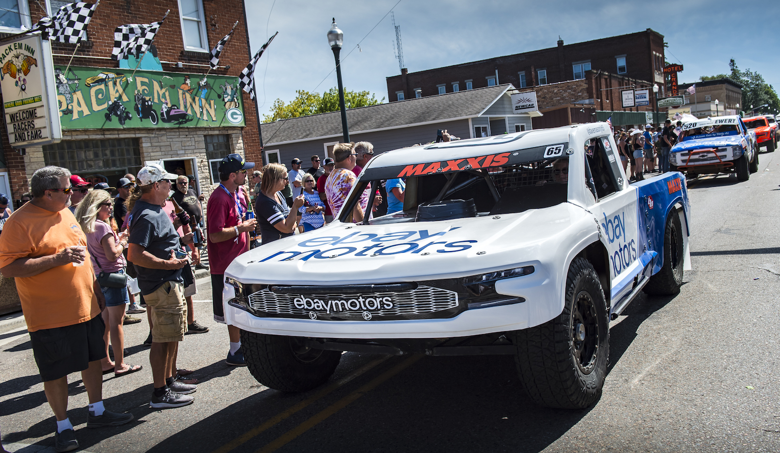 Dave Mason Jr. Proclaims His Love for the Big House of Crandon eBay