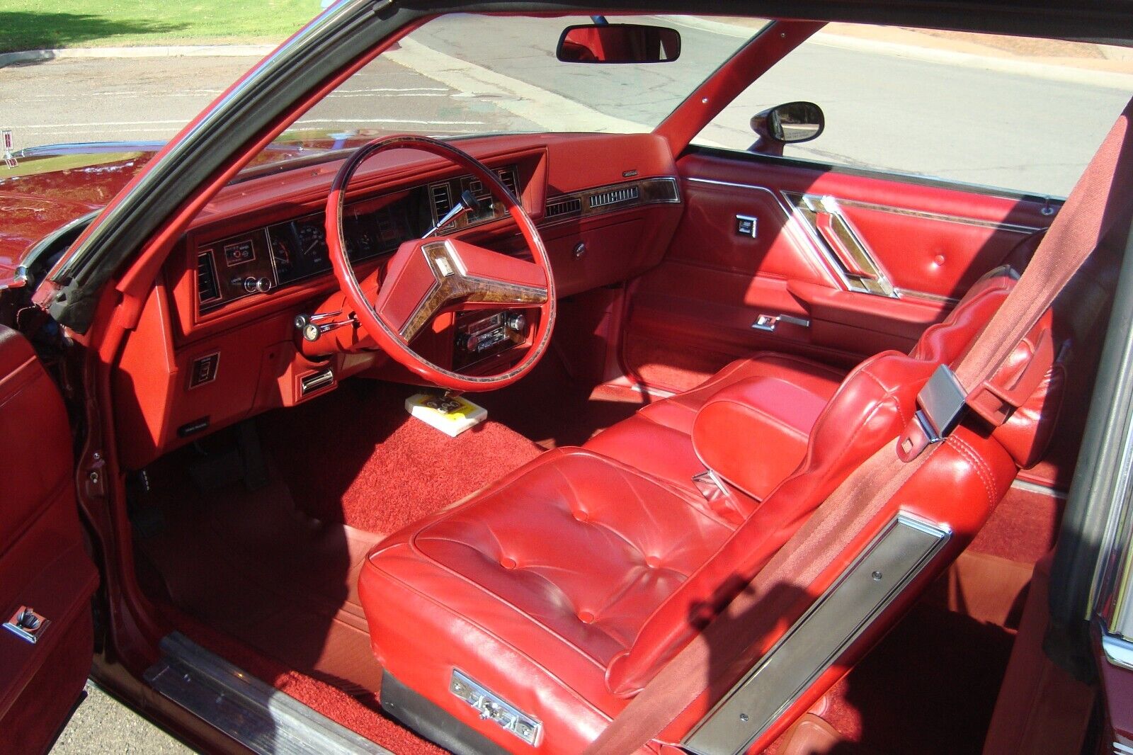 1979 Oldsmobile Cutlass Brougham Drivers Seat Steering Wheel 