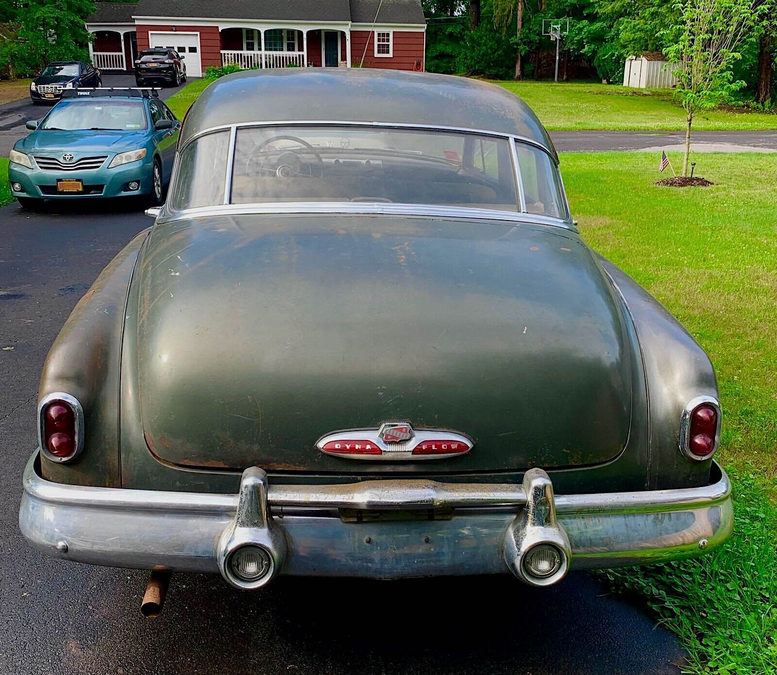 1950 Buick Roadmaster Offers Acres of Chrome and a Straight Eight 