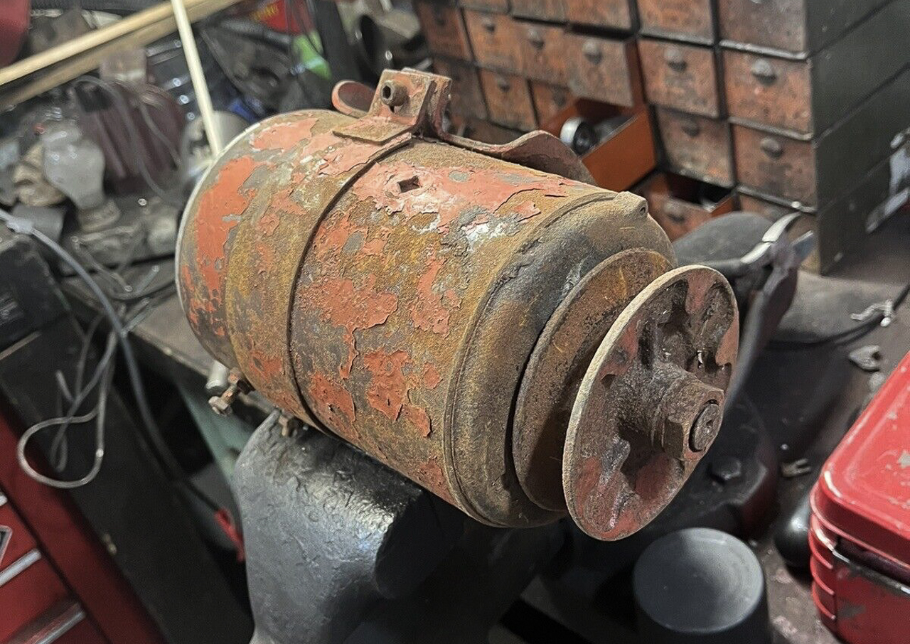 Testing and Replacing a Car Alternator -  Motors Blog