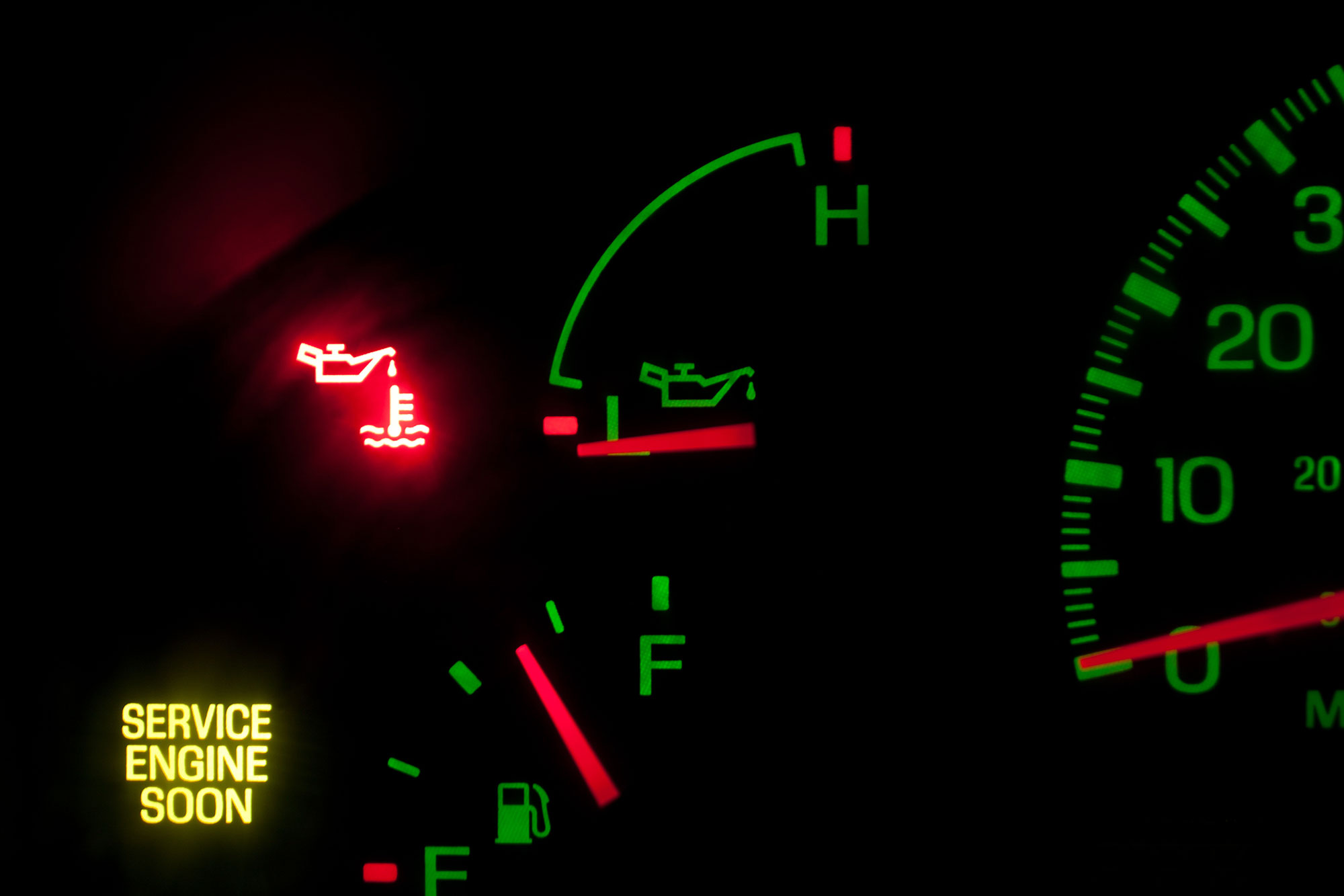 A Guide to oil warning lights and what to do if it comes on