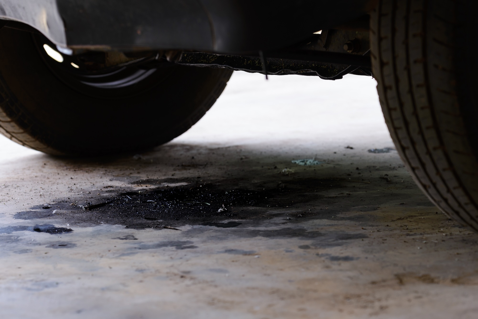 How To Remove Car Oil From The Driveway