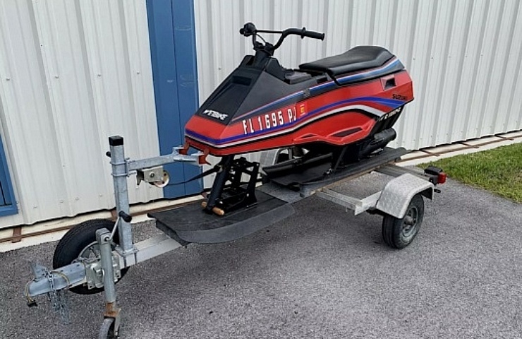 1987 Ultranautics WETBIKE - left front profile - on trailer - featured