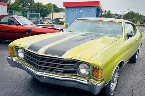 1972 Chevrolet Malibu - left front profile